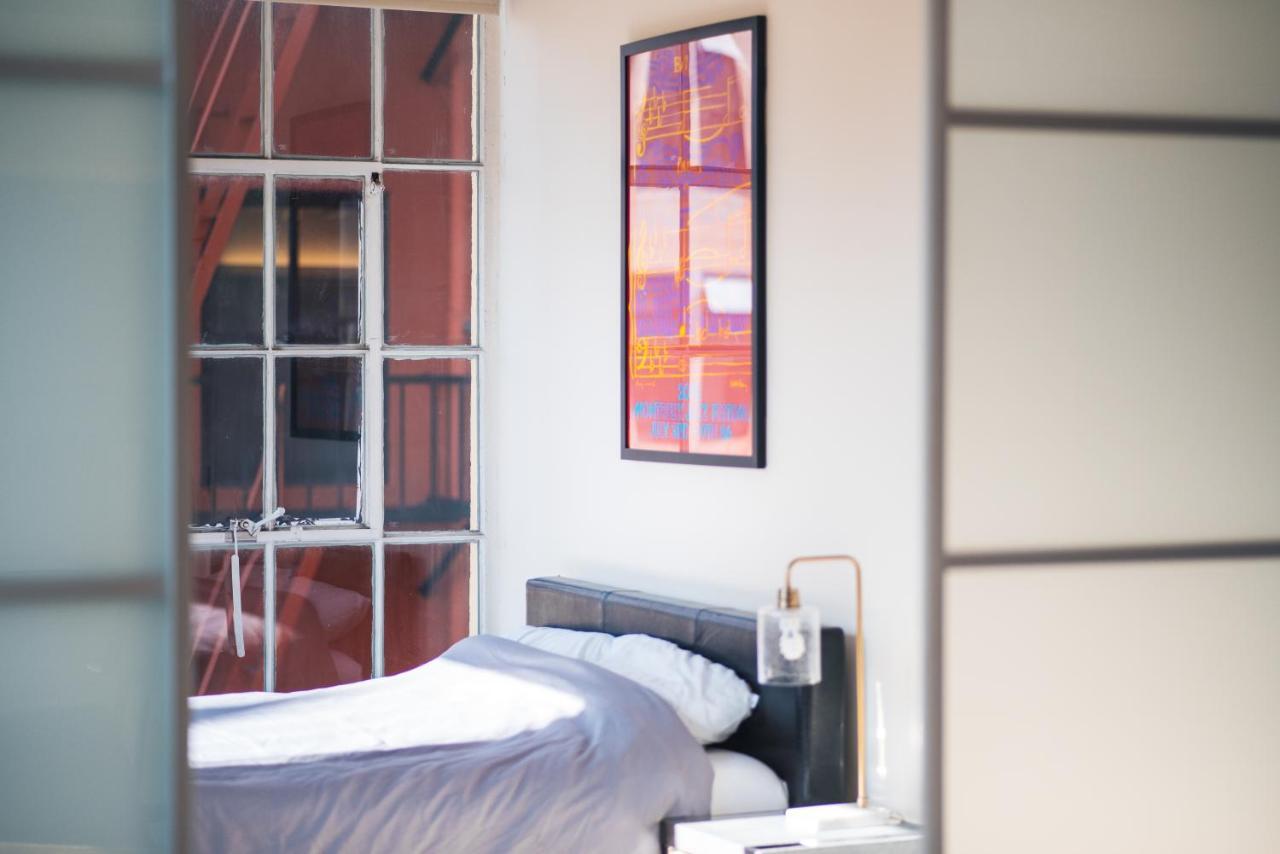 Stunning Downtown La 2 Bedroom/ 2 Bathroom Loft With Private Balcony. Appartamento *